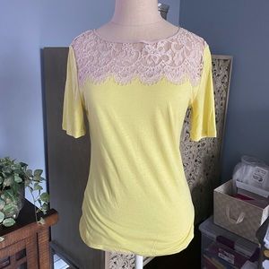 [Ann Taylor] Yellow Top with Cream Lace